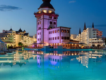 Titanic Mardan Palace